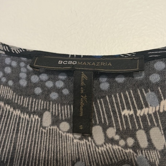 BCBGMAXAZRIA Avery Faux Wrap Dress, Small - Picture 5 of 9